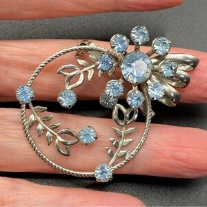 Vintage Silvertone Blue Rhinestone Grandmacore Brooch